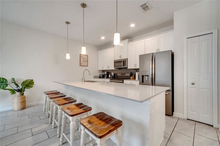 Image No.20-4 Bed Townhouse for sale