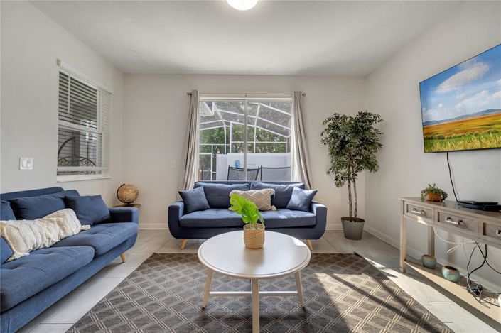 Image No.25-4 Bed Townhouse for sale