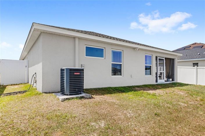 Image No.28-3 Bed Property for sale