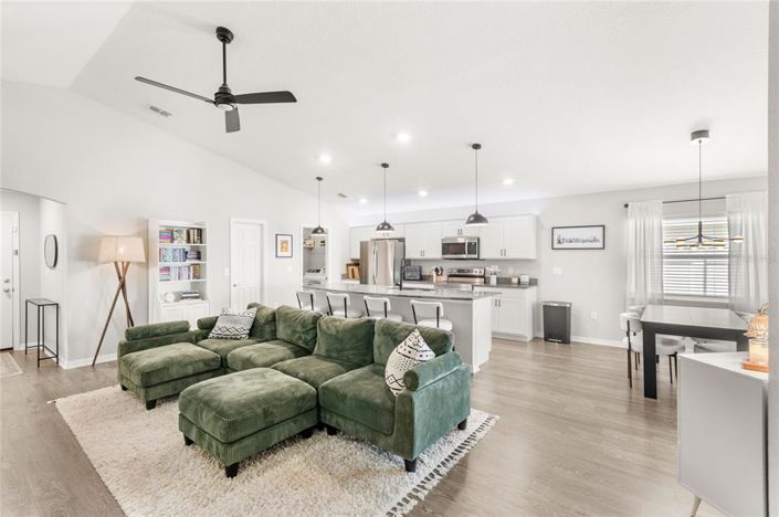 Image No.5-3 Bed Property for sale