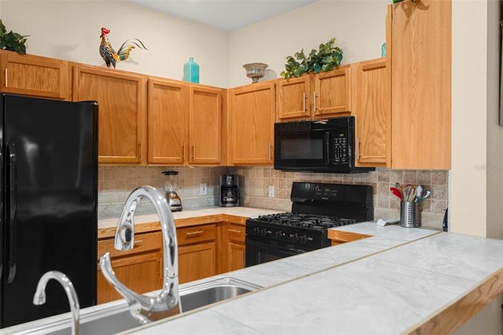 Image No.10-4 Bed Property for sale