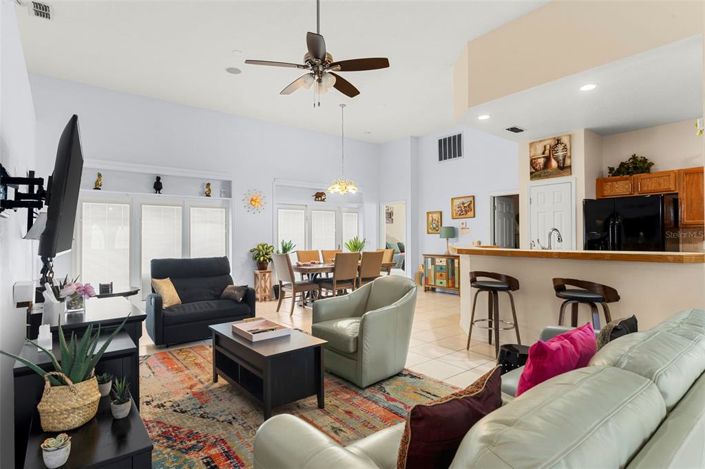 Image No.8-4 Bed Property for sale