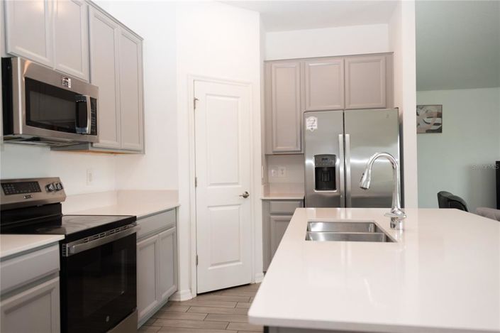 Image No.22-3 Bed Property for sale