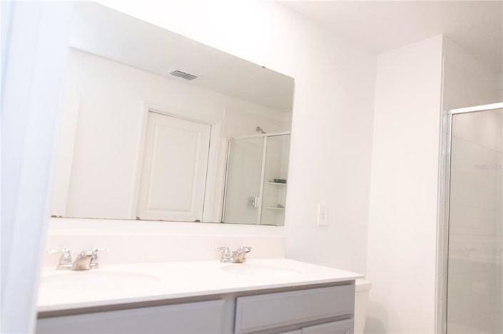 Image No.32-3 Bed Property for sale