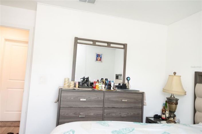 Image No.45-3 Bed Property for sale