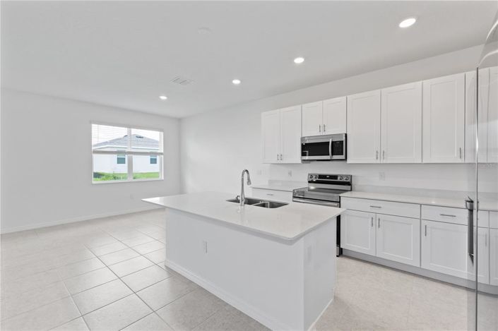 Image No.3-4 Bed Property for sale