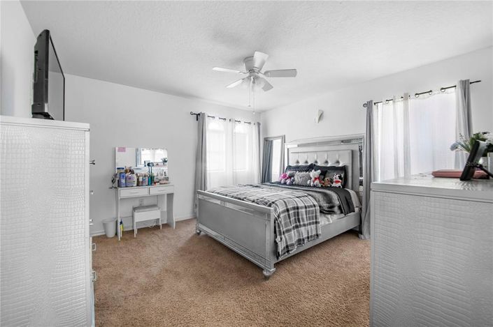 Image No.34-5 Bed Property for sale