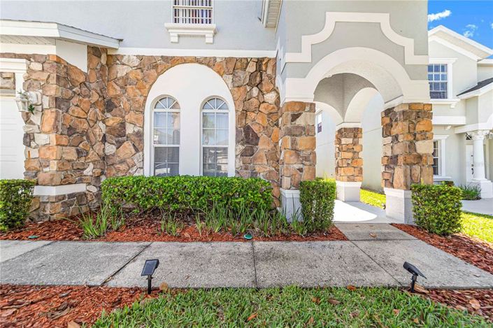 Image No.5-5 Bed Property for sale