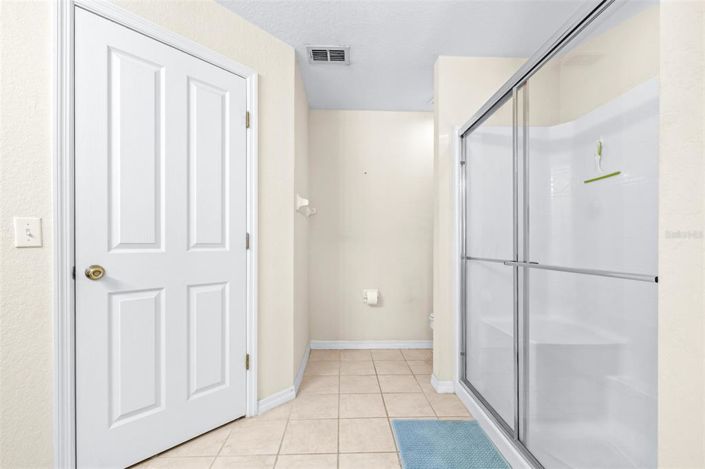 Image No.15-4 Bed Property for sale