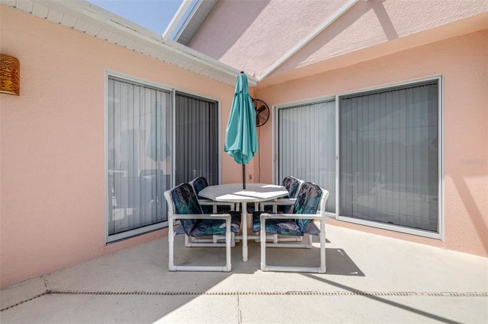 Image No.28-4 Bed Property for sale