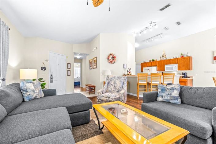 Image No.8-4 Bed Property for sale