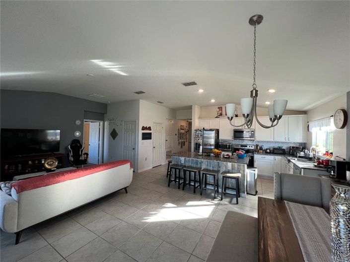 Image No.17-4 Bed Property for sale