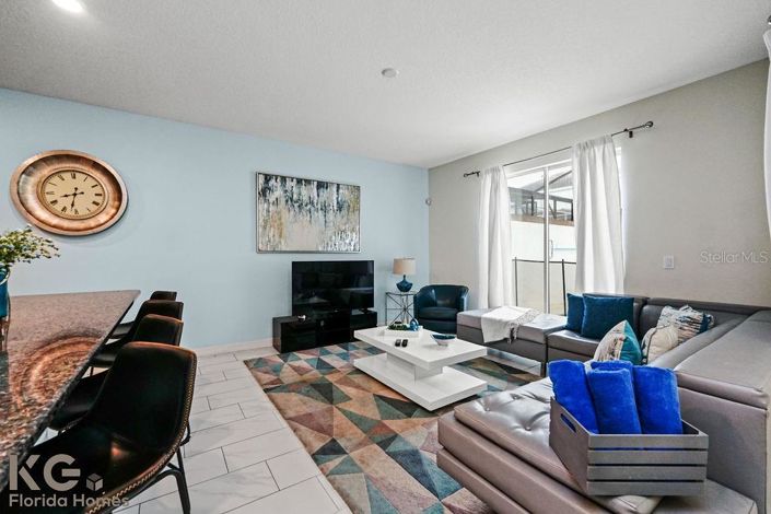 Image No.10-4 Bed Townhouse for sale