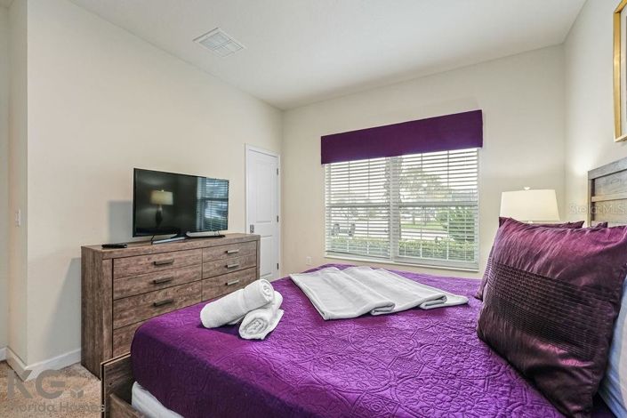 Image No.19-4 Bed Townhouse for sale