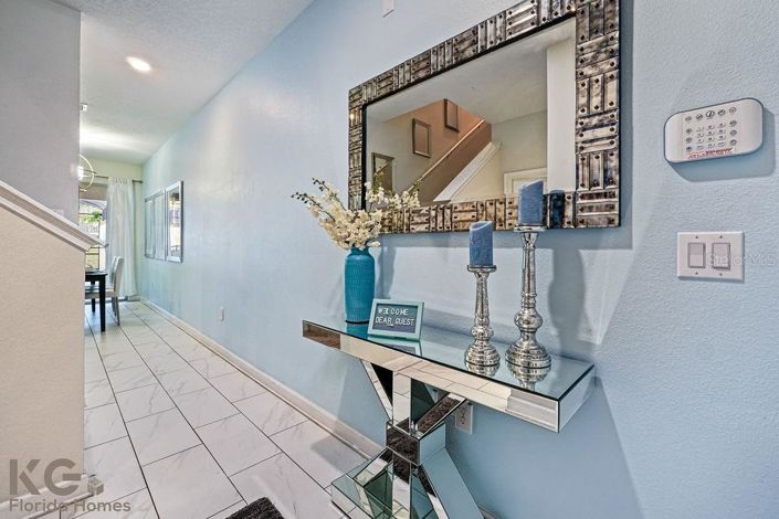 Image No.2-4 Bed Townhouse for sale