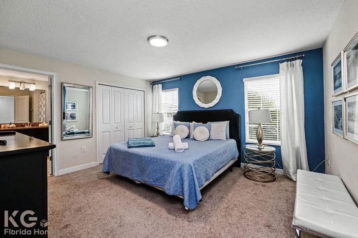 Image No.23-4 Bed Townhouse for sale