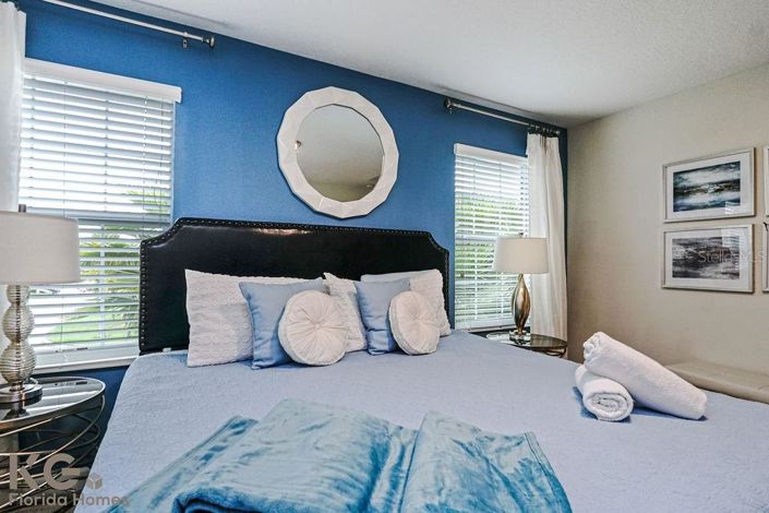 Image No.24-4 Bed Townhouse for sale