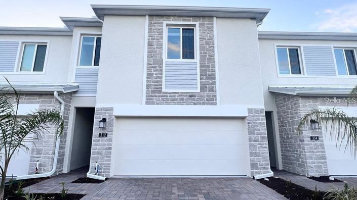 Image No.1-Maison de ville de 4 chambres à vendre à Davenport