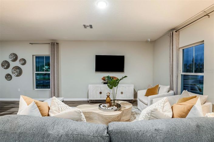 Image No.22-5 Bed Property for sale