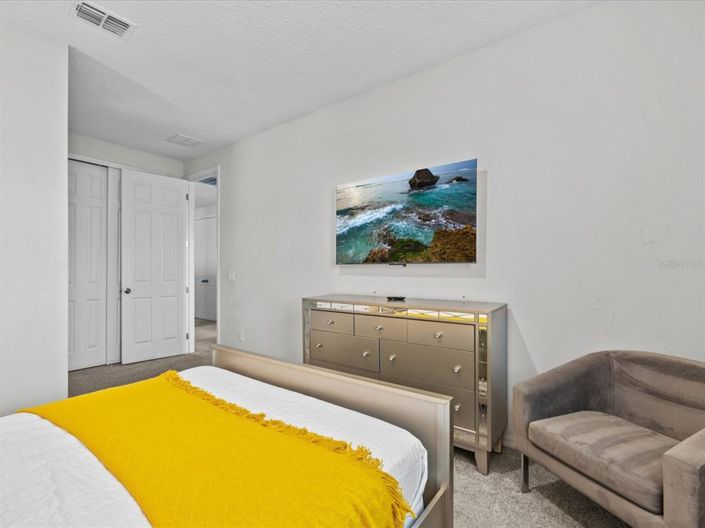 Image No.13-7 Bed Property for sale