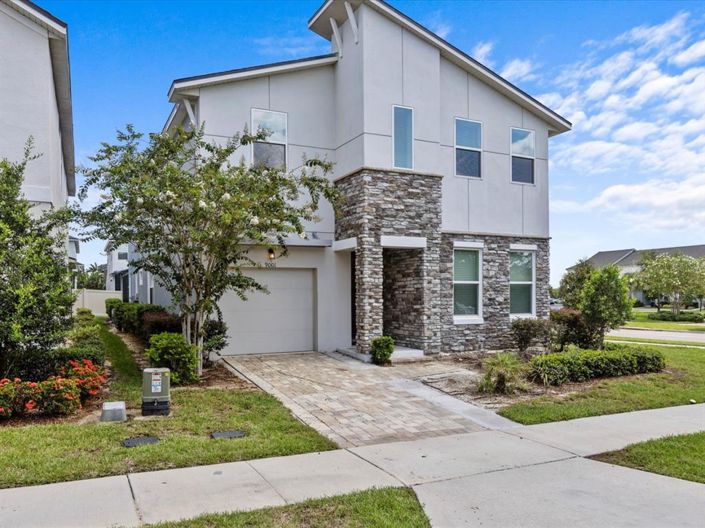 Image No.2-7 Bed Property for sale