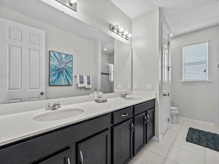 Image No.23-7 Bed Property for sale