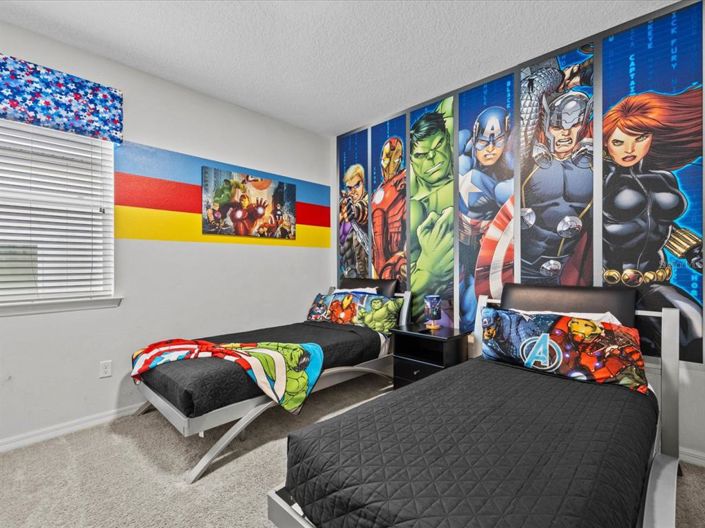 Image No.25-7 Bed Property for sale