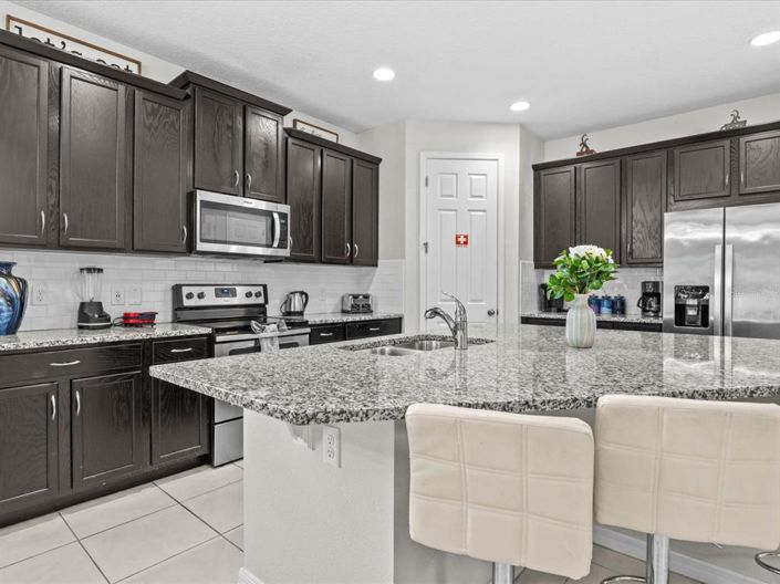 Image No.39-7 Bed Property for sale