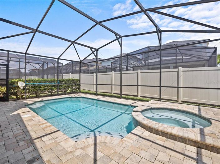 Image No.48-7 Bed Property for sale