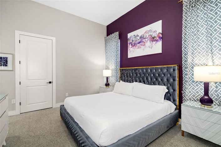 Image No.20-10 Bed Property for sale