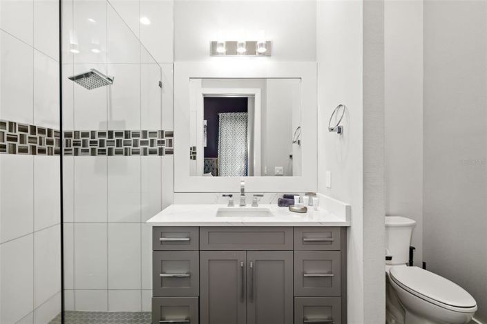 Image No.21-10 Bed Property for sale