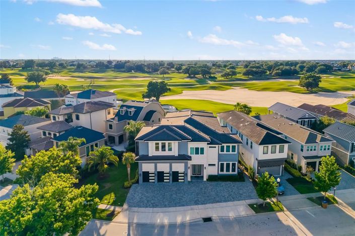 Image No.3-10 Bed Property for sale