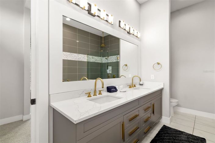 Image No.41-10 Bed Property for sale