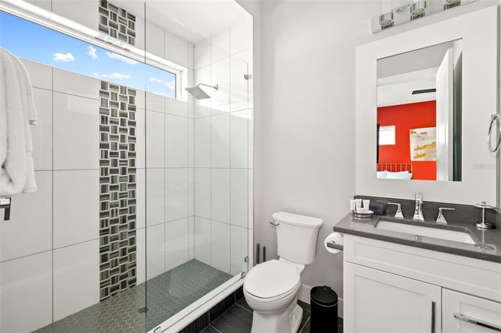 Image No.46-10 Bed Property for sale