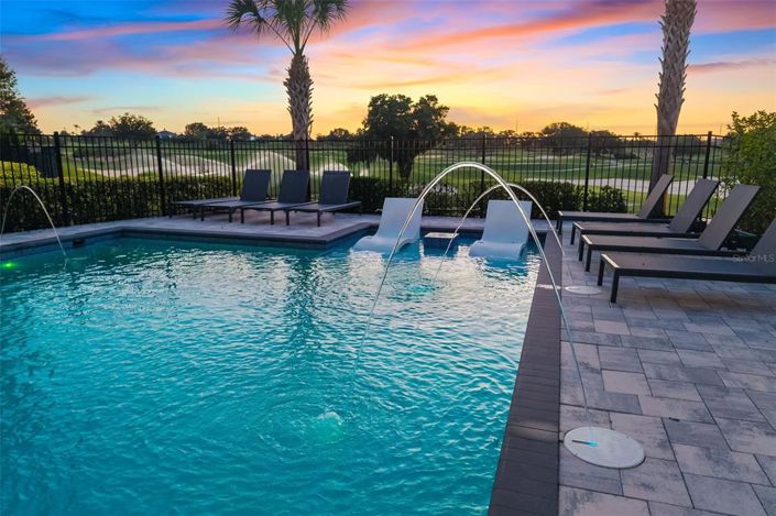 Image No.59-10 Bed Property for sale