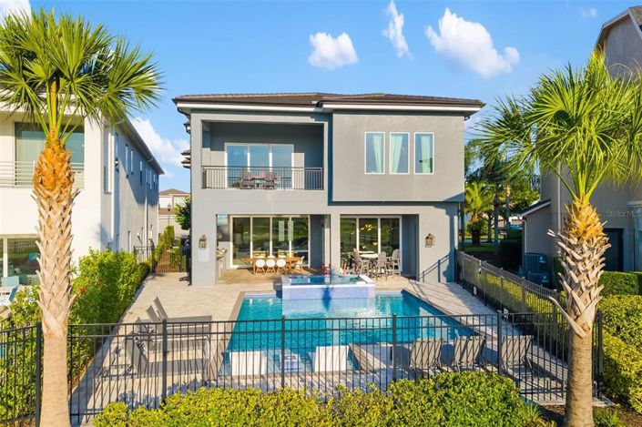 Image No.6-10 Bed Property for sale