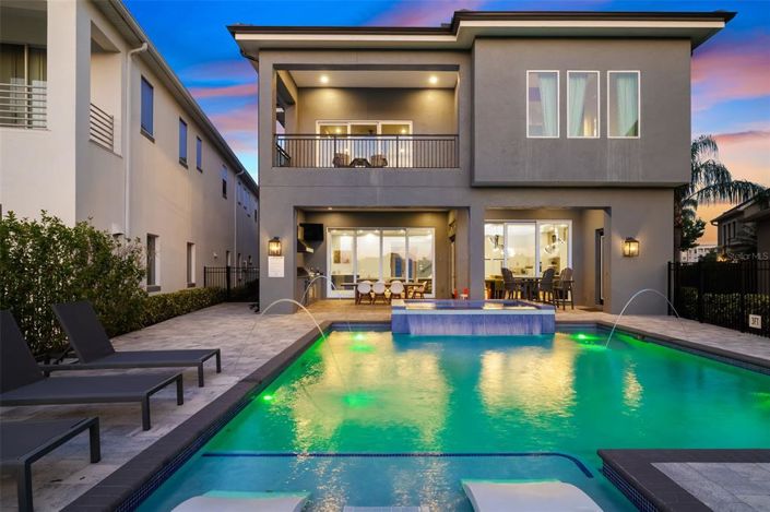 Image No.61-10 Bed Property for sale