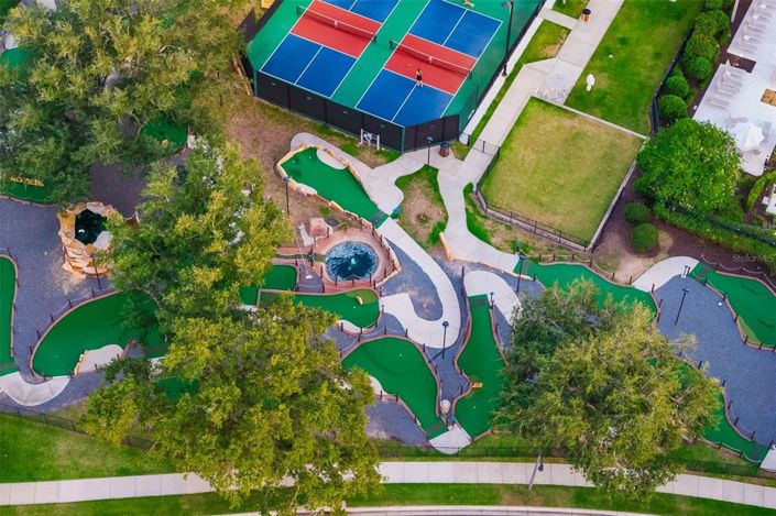 Image No.85-10 Bed Property for sale