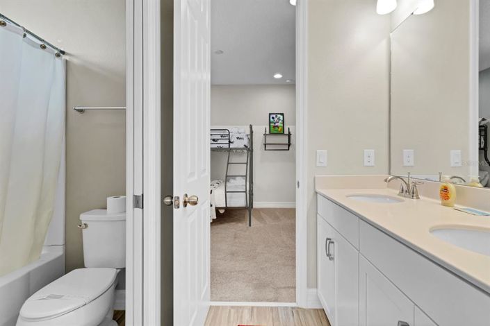 Image No.32-Propriété de 9 chambres à vendre à Kissimmee