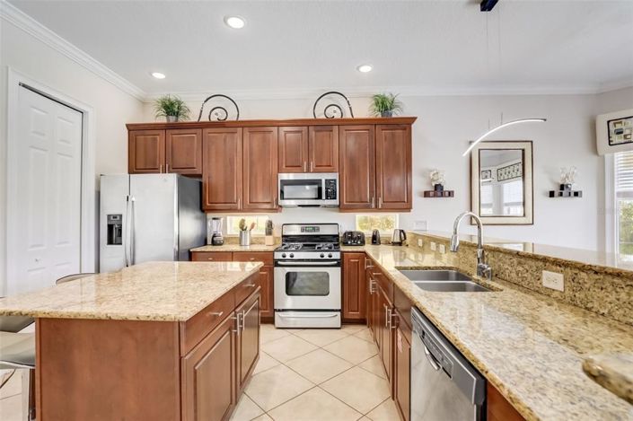 Image No.22-5 Bed Property for sale