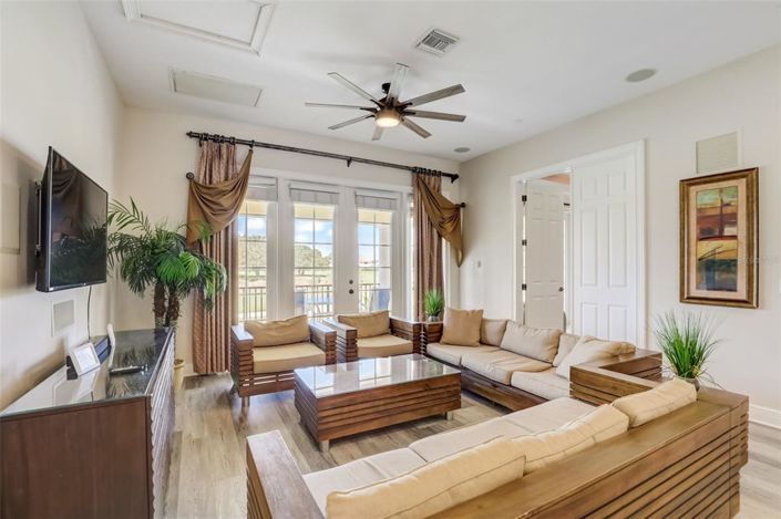 Image No.29-5 Bed Property for sale