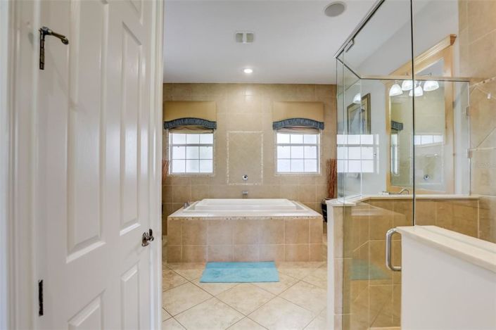 Image No.39-5 Bed Property for sale