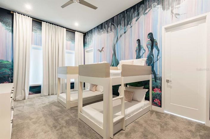 Image No.23-10 Bed Property for sale