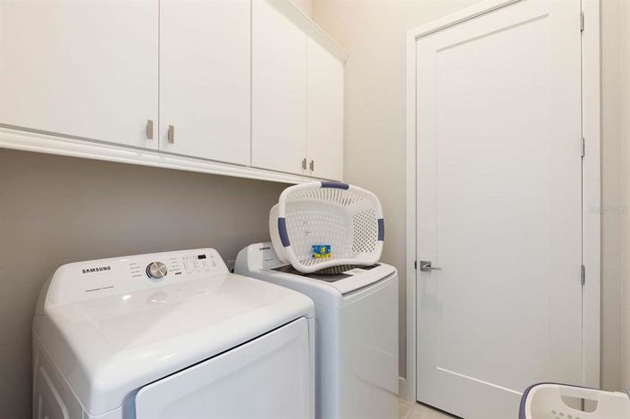 Image No.36-10 Bed Property for sale