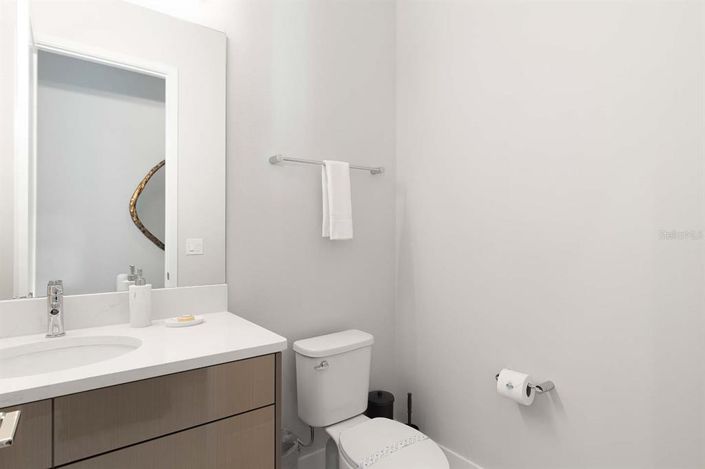 Image No.38-10 Bed Property for sale