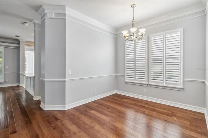 Image No.12-5 Bed Property for sale