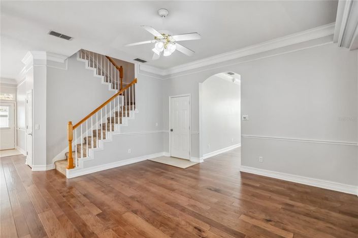 Image No.27-5 Bed Property for sale