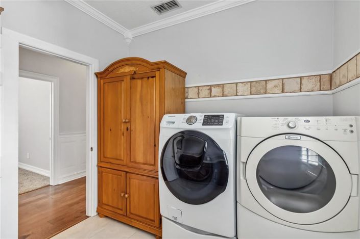 Image No.46-5 Bed Property for sale