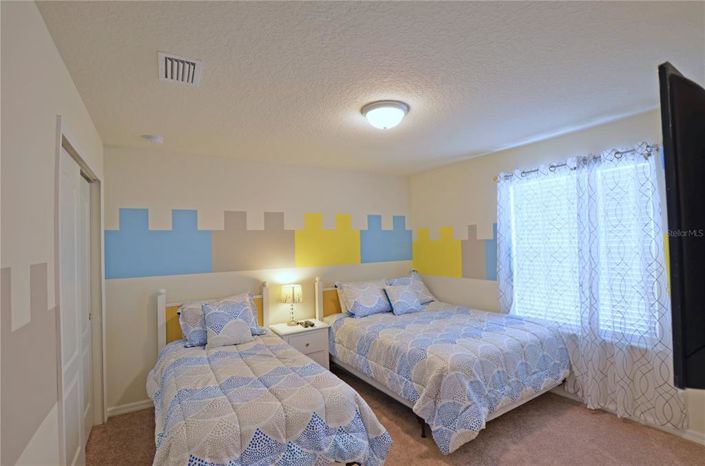 Image No.31-8 Bed Property for sale