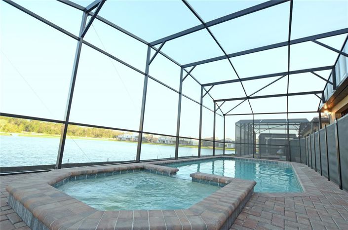 Image No.4-8 Bed Property for sale